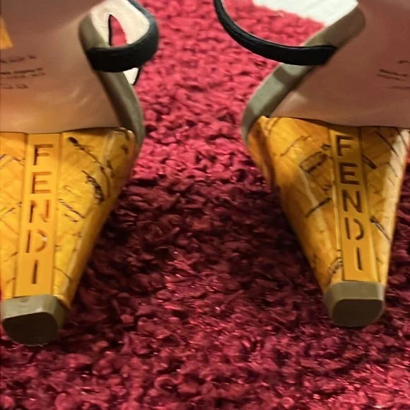 Fendi Olive Faille Color Block Ankle Strap Sandals size 8 - Picture 16 of 17